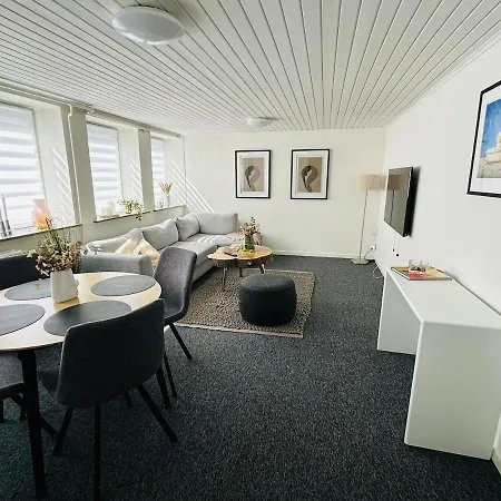 Center Modern 2-br Haven With A Stylish Twist
